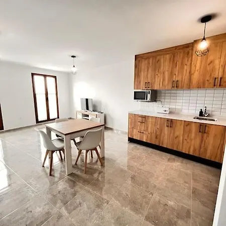 Extenso Y Relajante Apartamento Vilaflor